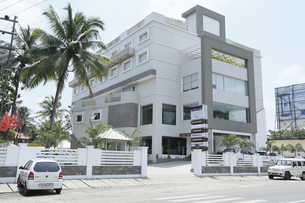 Hotel Moonlit Regency Thodupuzha Kamer foto
