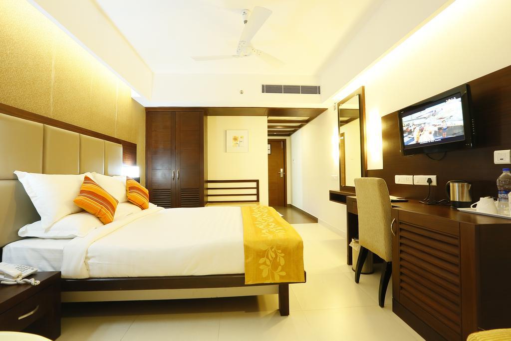 Hotel Moonlit Regency Thodupuzha Kamer foto