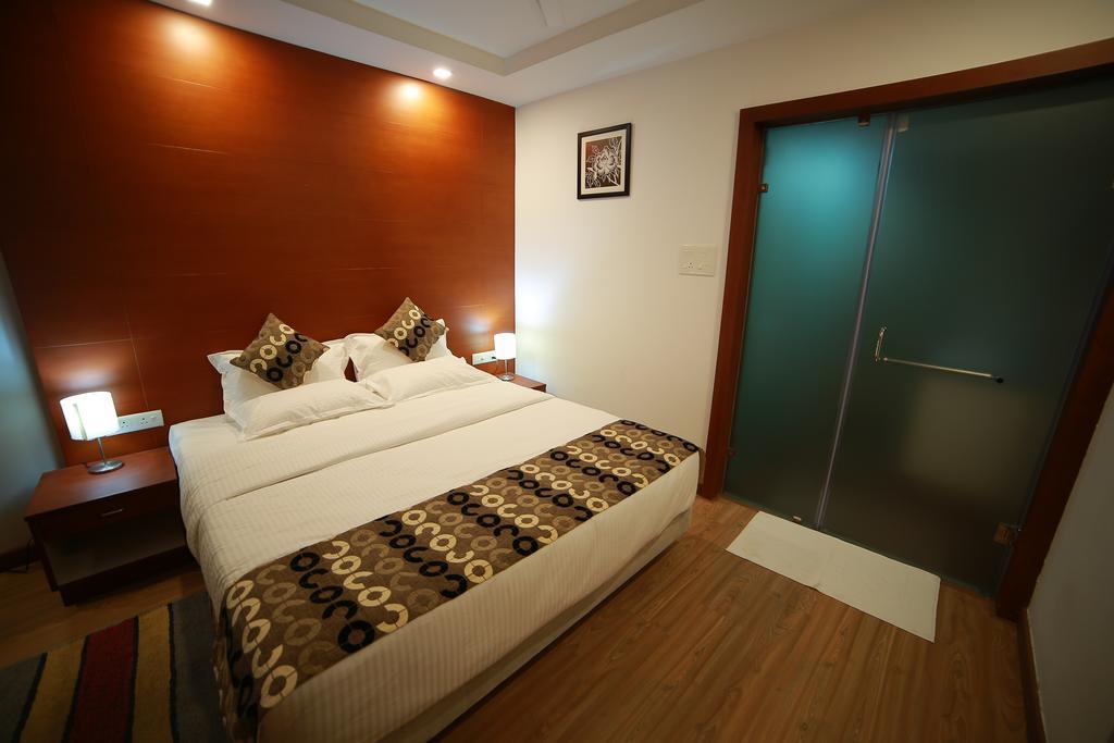 Hotel Moonlit Regency Thodupuzha Buitenkant foto